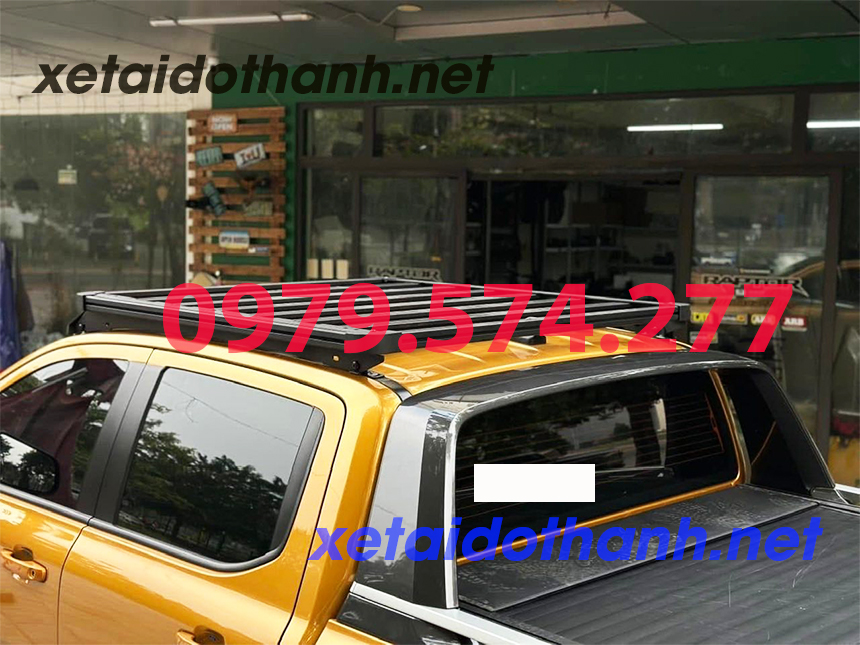 Baga nóc xe Ford Rager
