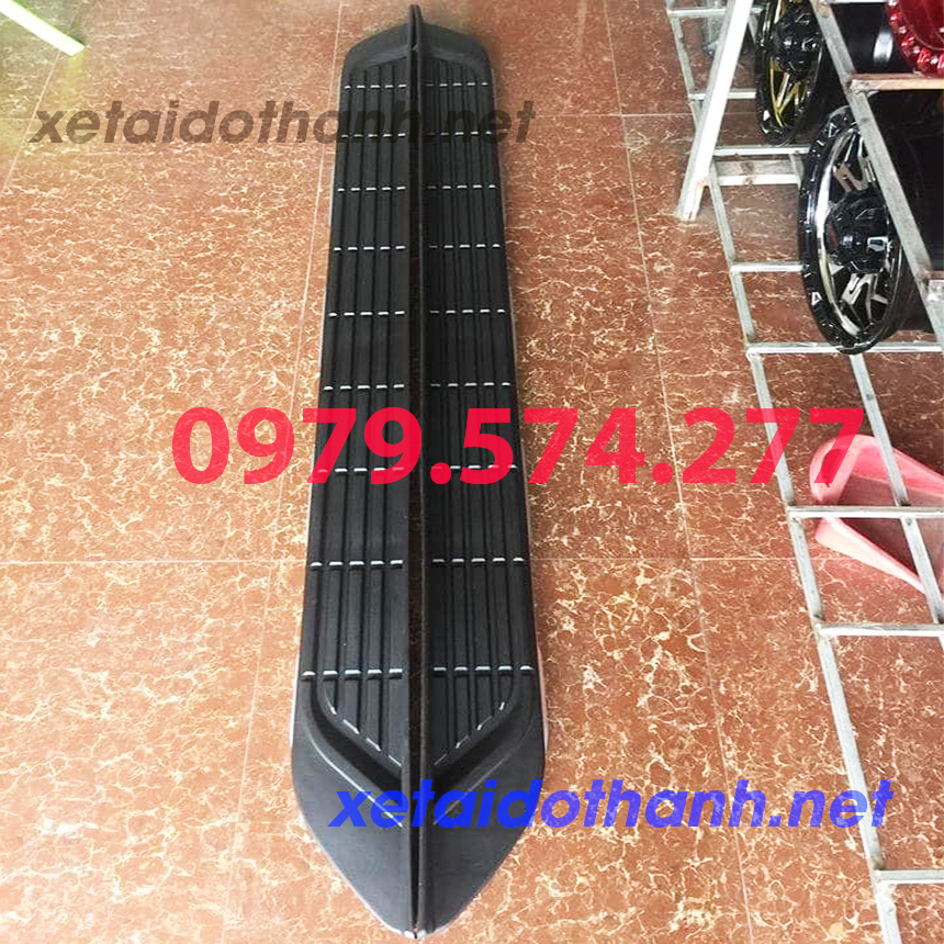 Bệ bước chân ( bậc bước chân ) xe Ford Ranger