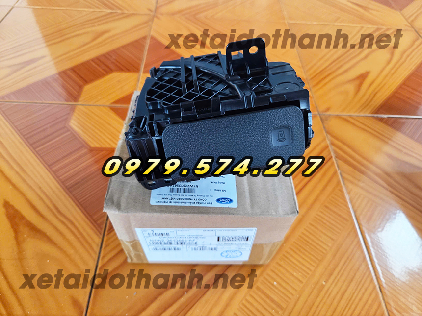 Khay đựng ly cốc Ford Ranger Next Gen Khay đựng ly cốc Ford Ranger Next Gen