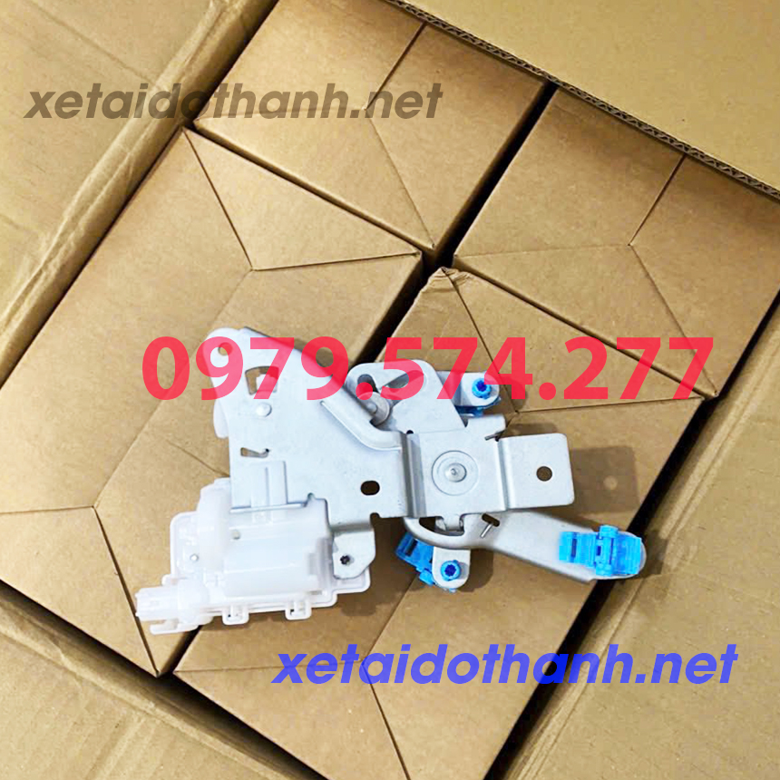 Khóa bửng sau xe Ford Ranger