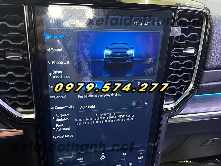 Kích hoạt tính năng ẩn xe Ford Ranger