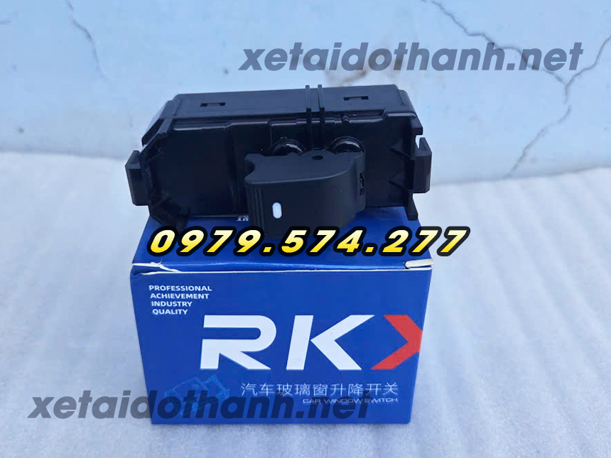 Công tắc bấm kính bên phụ xe tải Đô Thành IZ65 IZ350