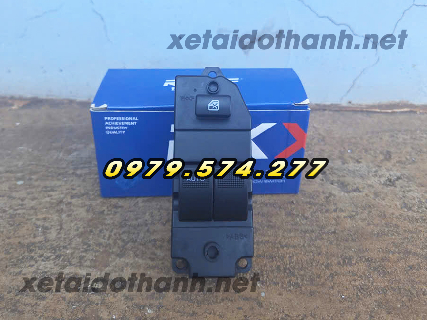 Công tắc bấm kính bên tài xe tải Đô Thành IZ65 IZ350 Công tắc bấm kính bên tài xe tải Đô Thành IZ65 IZ350