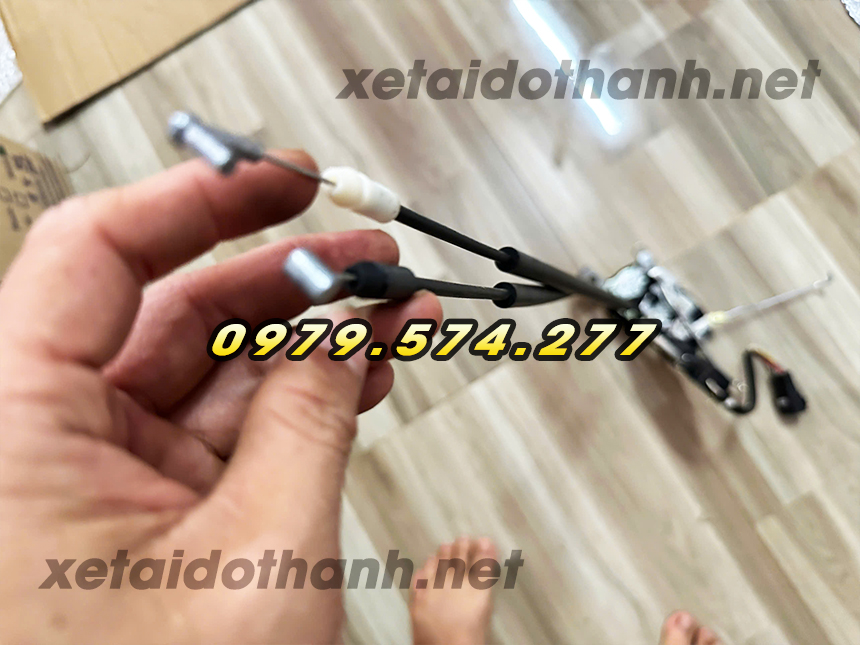 Ổ khóa ngậm cửa xe tải Đô Thành IZ49 IZ65 Ổ khóa ngậm cửa xe tải Đô Thành IZ49 IZ65