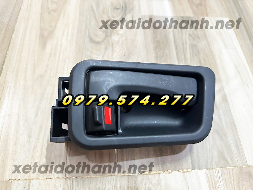 Tay mở cửa trong xe tải Đô Thành IZ65 IZ68