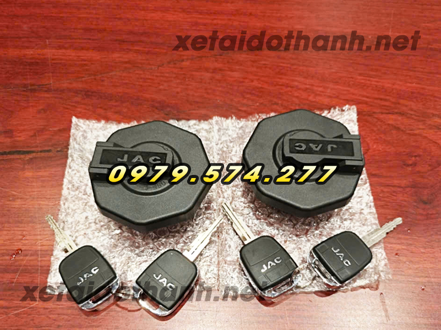 Nắp thùng dầu xe tải JAC N250 N350 N650 Nắp thùng dầu xe tải JAC N250 N350 N650