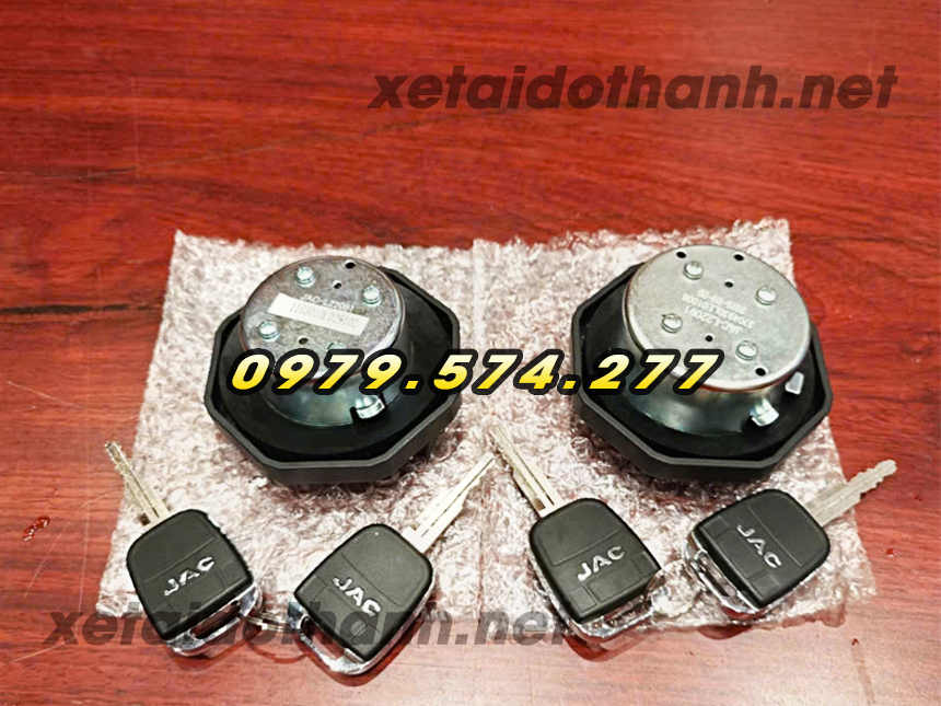 Nắp thùng dầu xe tải JAC N250 N350 N650 Nắp thùng dầu xe tải JAC N250 N350 N650