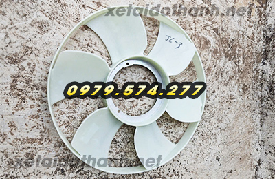 Cánh quạt két nước xe tải Đô Thành IZ49 IZ65 IZ250