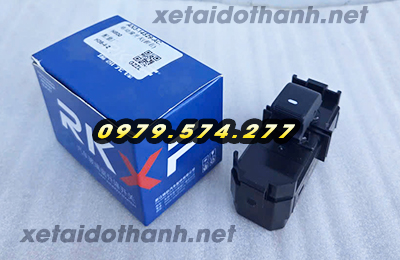 Công tắc bấm kính bên phụ xe tải Đô Thành IZ65 IZ350