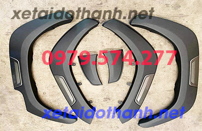 Cua lốp Hilux xe Ford Ranger